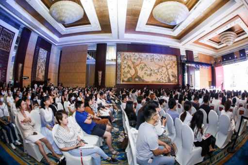如何让文化遗产活起来？五粮液携手南方周末N-TALK对话文化名人